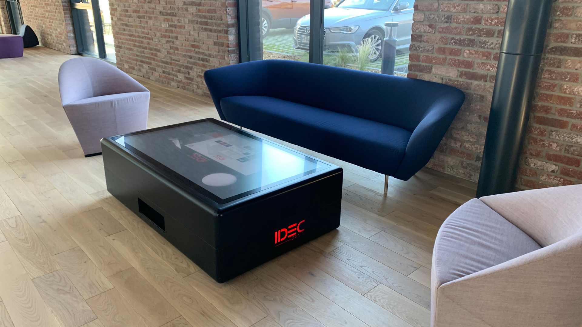 Table basse tactile IBOX covering noir personnalisé