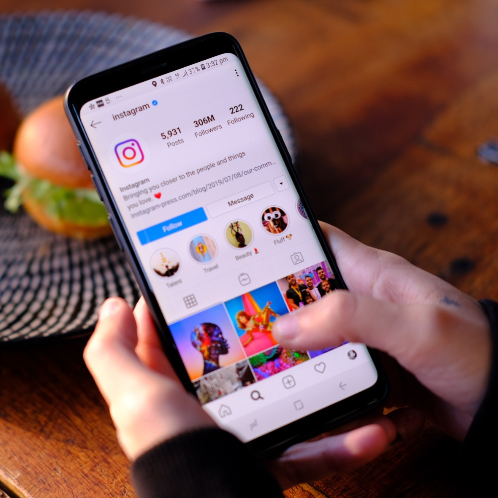 Elecom-instagram